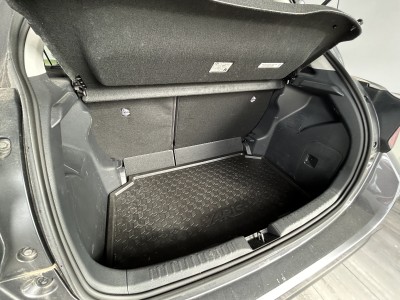 Toyota Yaris — Imagine 7
