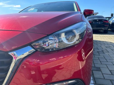 Mazda 3 — Imagine 10
