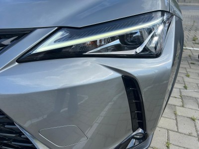 Lexus UX — Imagine 11
