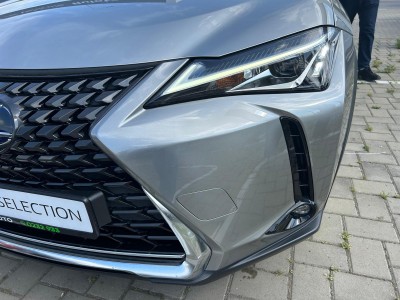 Lexus UX — Imagine 12