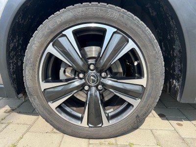 Lexus UX — Imagine 15