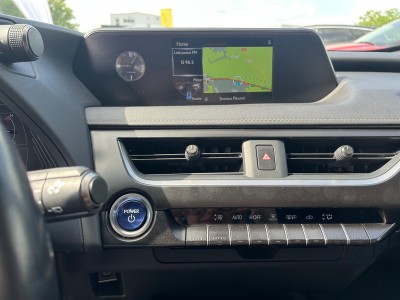 Lexus UX — Imagine 19