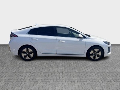 Hyundai Ioniq — Imagine 3