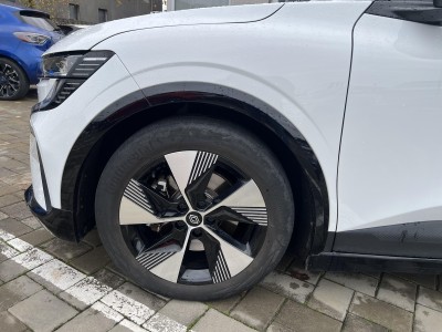 Renault Megane e-tech 40 KW — Imagine 12