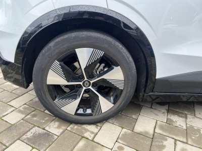 Renault Megane e-tech 40 KW — Imagine 21