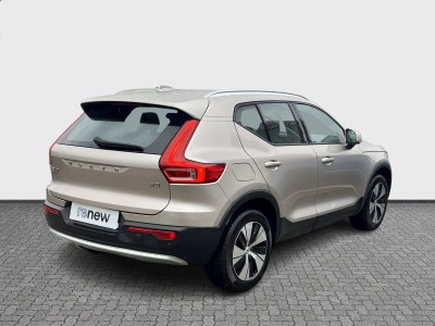 Volvo XC40 B3 163 DCT 7 — Imagine 5