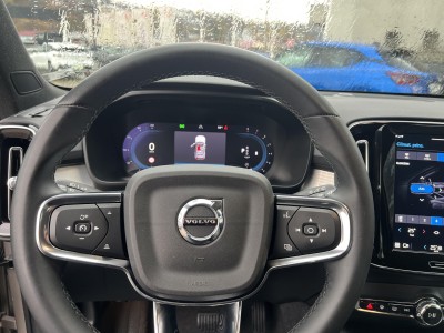 Volvo XC40 B3 163 DCT 7 — Imagine 10