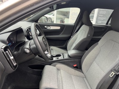 Volvo XC40 B3 163 DCT 7 — Imagine 13