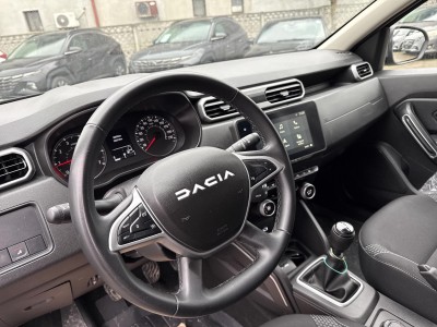 Dacia Duster Journey 4x4 — Imagine 9