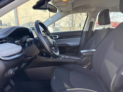 Jeep Compass — Imagine 13