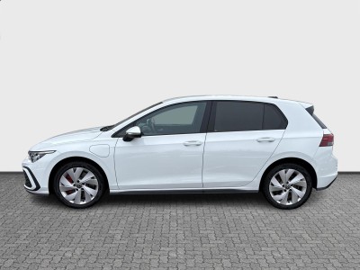 Volkswagen Golf 8 PHev — Imagine 2