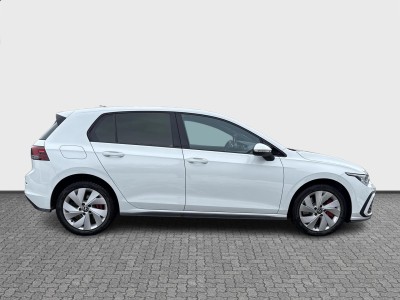 Volkswagen Golf 8 PHev — Imagine 6