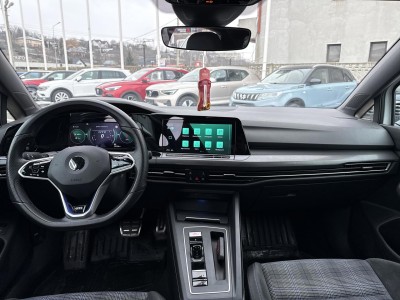 Volkswagen Golf 8 PHev — Imagine 11