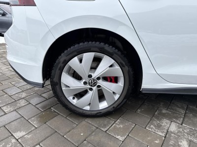 Volkswagen Golf 8 PHev — Imagine 16