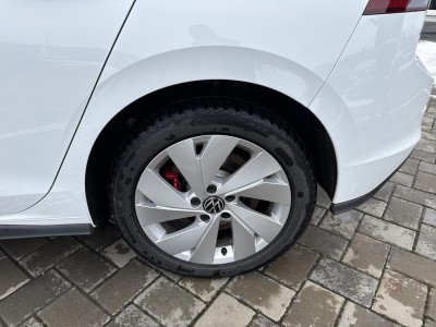 Volkswagen Golf 8 PHev — Imagine 17