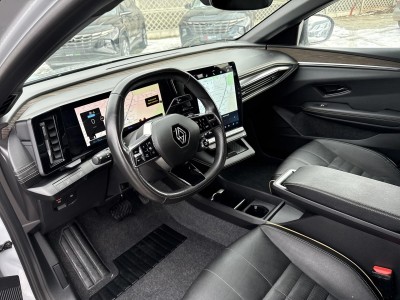 Renault Megane e-tech Iconic — Imagine 9