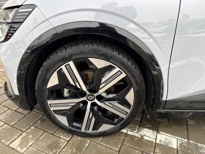 Renault Megane e-tech Iconic — Imagine 17