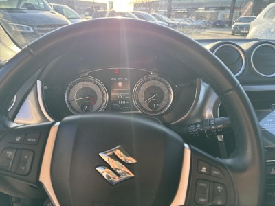 Suzuki Vitara AWD — Imagine 10