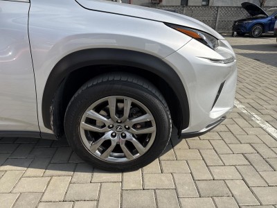 Lexus NX — Imagine 15