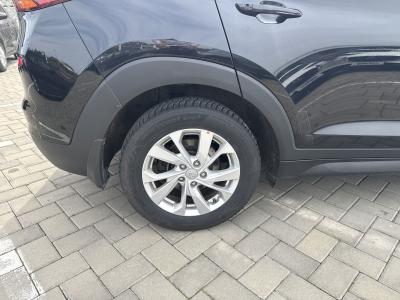 Hyundai Tucson — Imagine 16