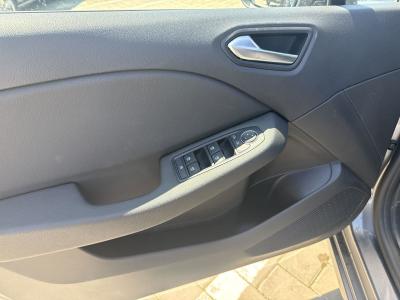 Mitsubishi Colt — Imagine 24