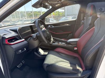 Geely Coolray — Imagine 13