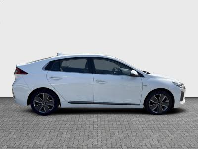 Hyundai Ioniq — Imagine 6