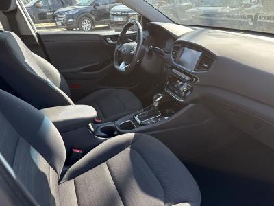 Hyundai Ioniq — Imagine 12