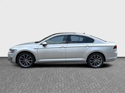 Volkswagen Passat GTE — Imagine 2