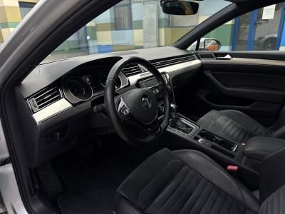 Volkswagen Passat GTE — Imagine 9