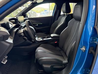 Peugeot E 2008 — Imagine 12