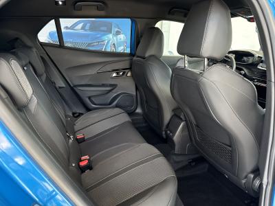 Peugeot E 2008 — Imagine 13