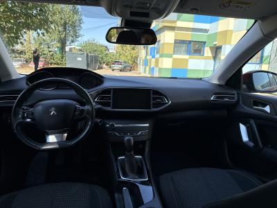 Peugeot 308 — Imagine 11
