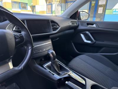 Peugeot 308 — Imagine 15