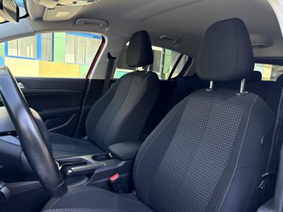 Peugeot 308 — Imagine 16