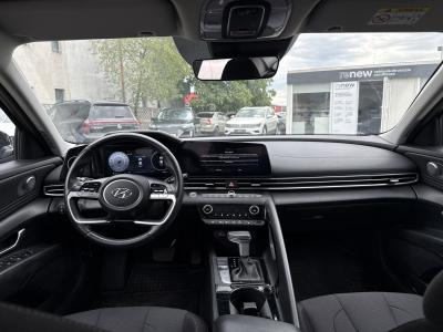Hyundai Elantra — Imagine 11