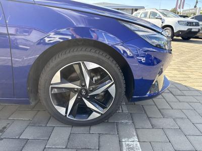 Hyundai Elantra — Imagine 15