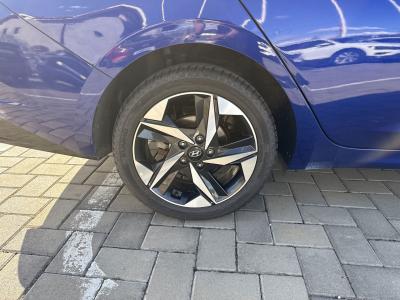Hyundai Elantra — Imagine 16