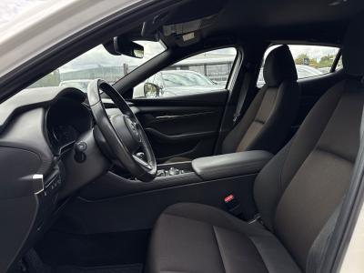 Mazda 3 — Imagine 13