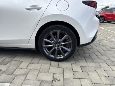 Mazda 3 — Imagine 17