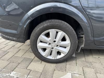 Dacia Logan — Imagine 16