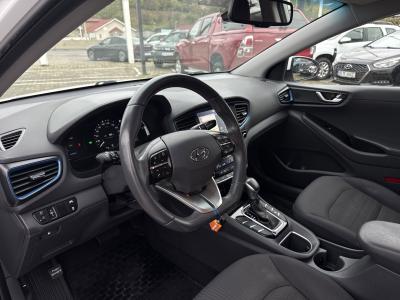 Hyundai Ioniq — Imagine 9