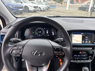 Hyundai Ioniq — Imagine 10