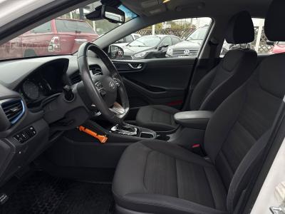 Hyundai Ioniq — Imagine 13