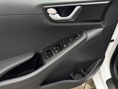 Hyundai Ioniq — Imagine 19