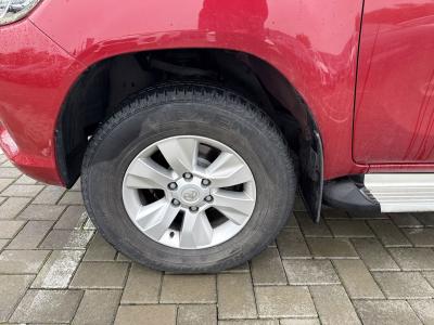 Toyota Hilux — Imagine 18