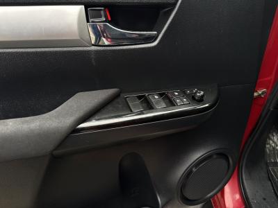 Toyota Hilux — Imagine 19